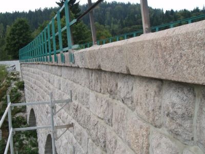 Kotvenie konštrukcií